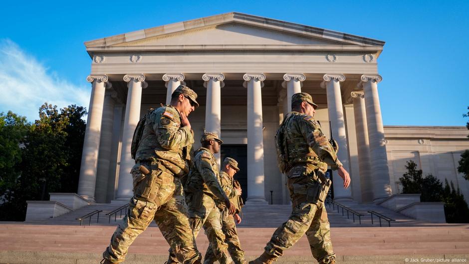 Was macht die Nationalgarde der USA? – DW – 06.10.2025