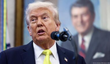 Trump erlaubt geheime CIA-Aktionen in Venezuela – DW – 16.10.2025