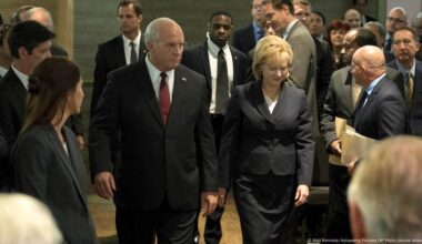 Wie Dick Cheney Hollywoods Bild des Vizepräsidenten prägte – DW – 05.11.2025