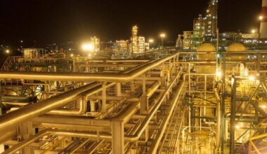 Ukraine News: Ukraine greift russische Ölraffinerie an - Politik