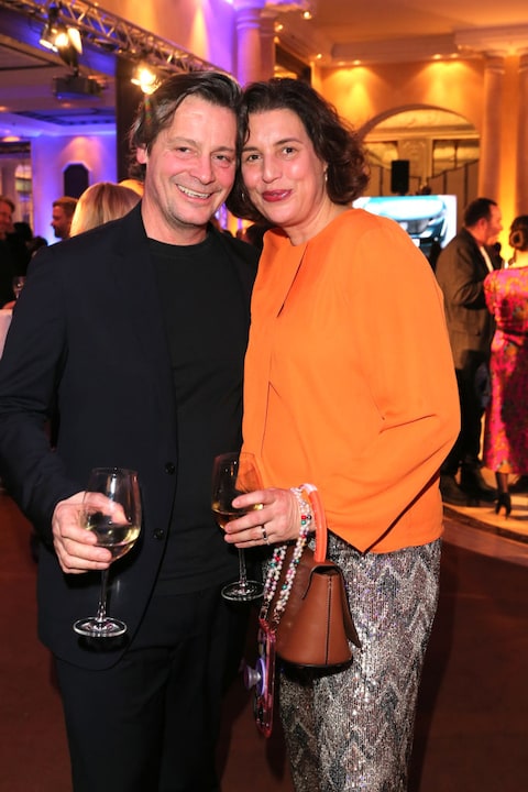 Nach 17 Jahren Beziehung heiraten Fritz Karl und Elena Uhlig Ende 2023.