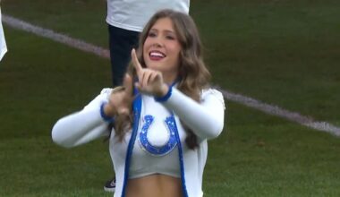Beim NFL-Game in Berlin: Fans feiern Colts-Cheerleaderin | Sportmix