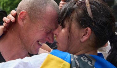 Ukraine News - Ukraine: Gefangenenaustausch mit Russland wird wieder aufgenommen - Politik