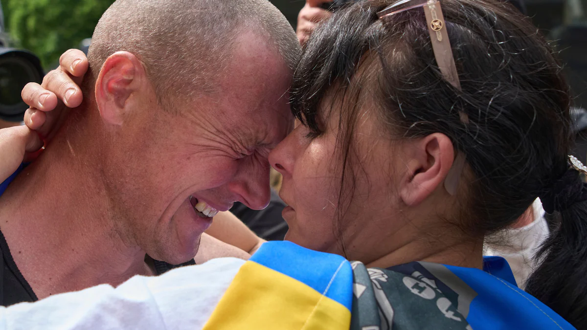 Ukraine News - Ukraine: Gefangenenaustausch mit Russland wird wieder aufgenommen - Politik