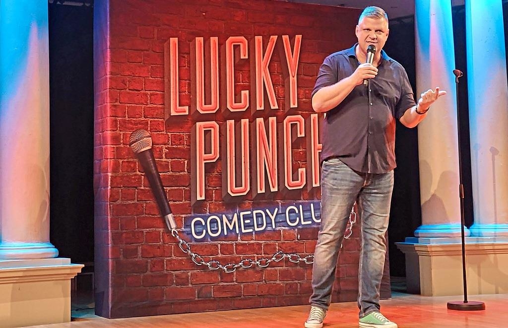 Michael Mittermeiers „Lucky Punch Comedy Club“ feiert Passau-Premiere