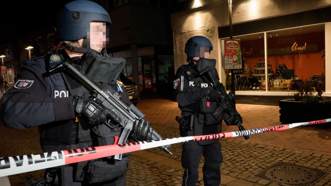 Pinneberg: Nach Schießerei – Polizei bewacht Opfer in Klinik mit Maschinenpistolen | Regional