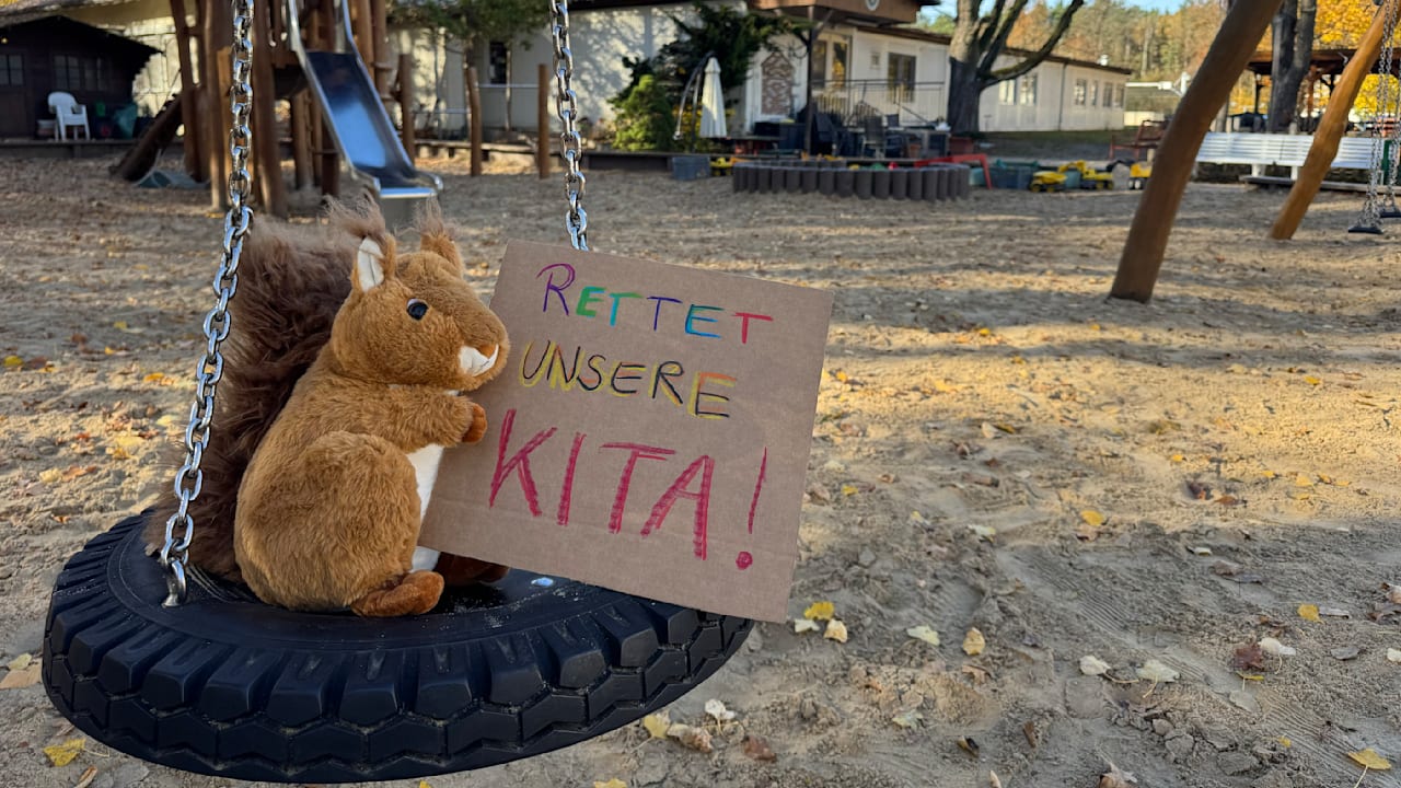 Kita-Aus in Berlin-Kladow: Eltern kämpfen verzweifelt | Regional