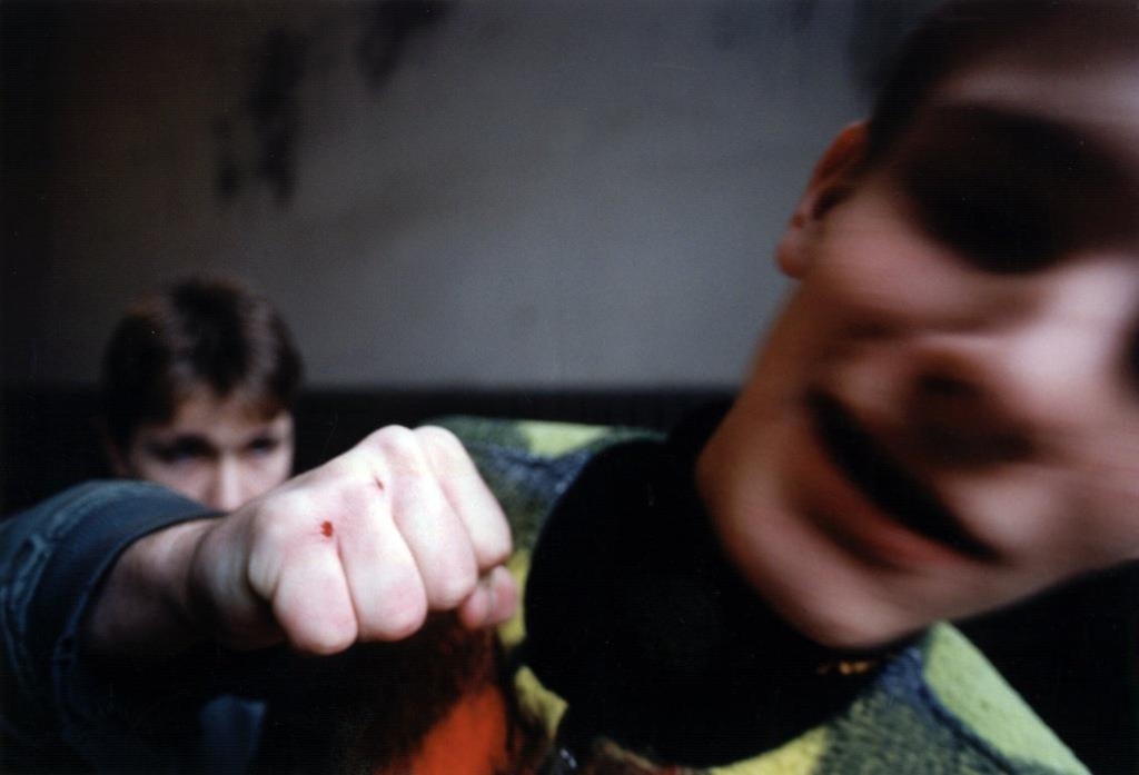 Zwei Männer (16 und 23) schlagen und verletzen 48-Jährigen