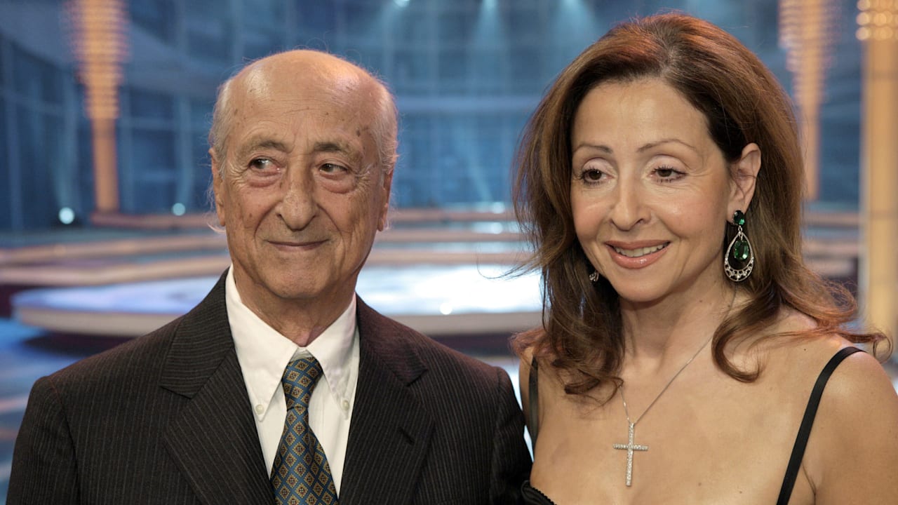 Vicky Leandros' Vater Leo im Alter von 102 Jahren verstorben | Unterhaltung