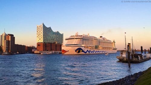 AIDAprima startet zu einer Skandinavienreise von Hamburg nach Kiel