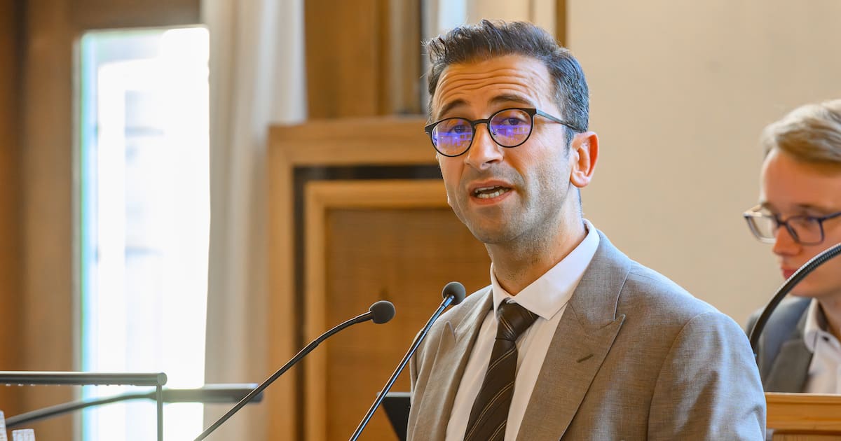 Wahlkampf wird doch noch zum Hauen und Stechen