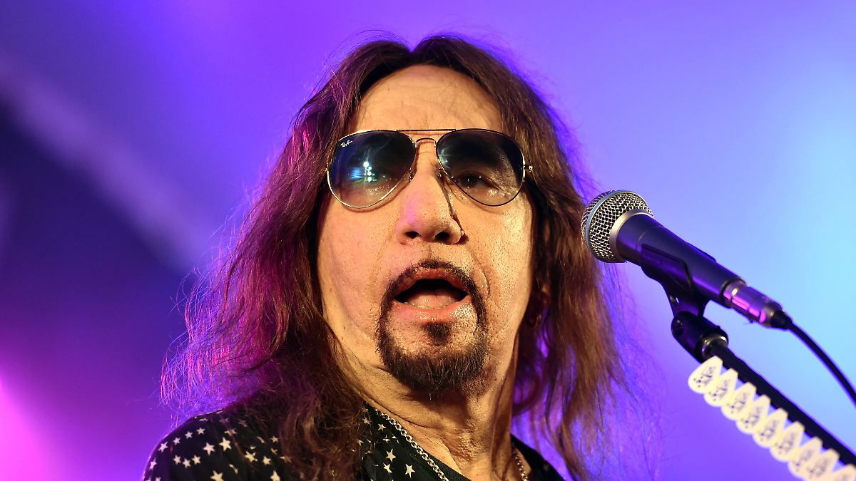 Gerichtsmedizin gibt Todesursache von Kiss-Mitgründer Ace Frehley bekannt