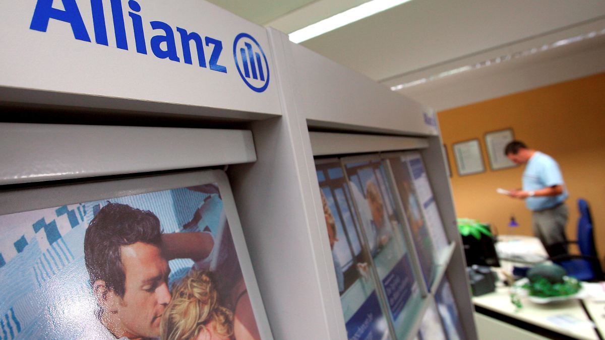 Ermittlungen durch Kriminalpolizei: Ein Verletzter bei Explosion in Allianz-Filiale in Frankreich