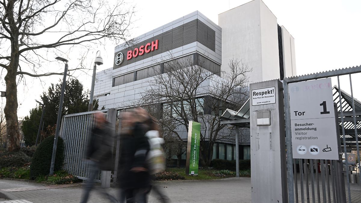 Betriebsrat bangt um Jobs: Bosch-Beschäftigte haben "pure Angst"