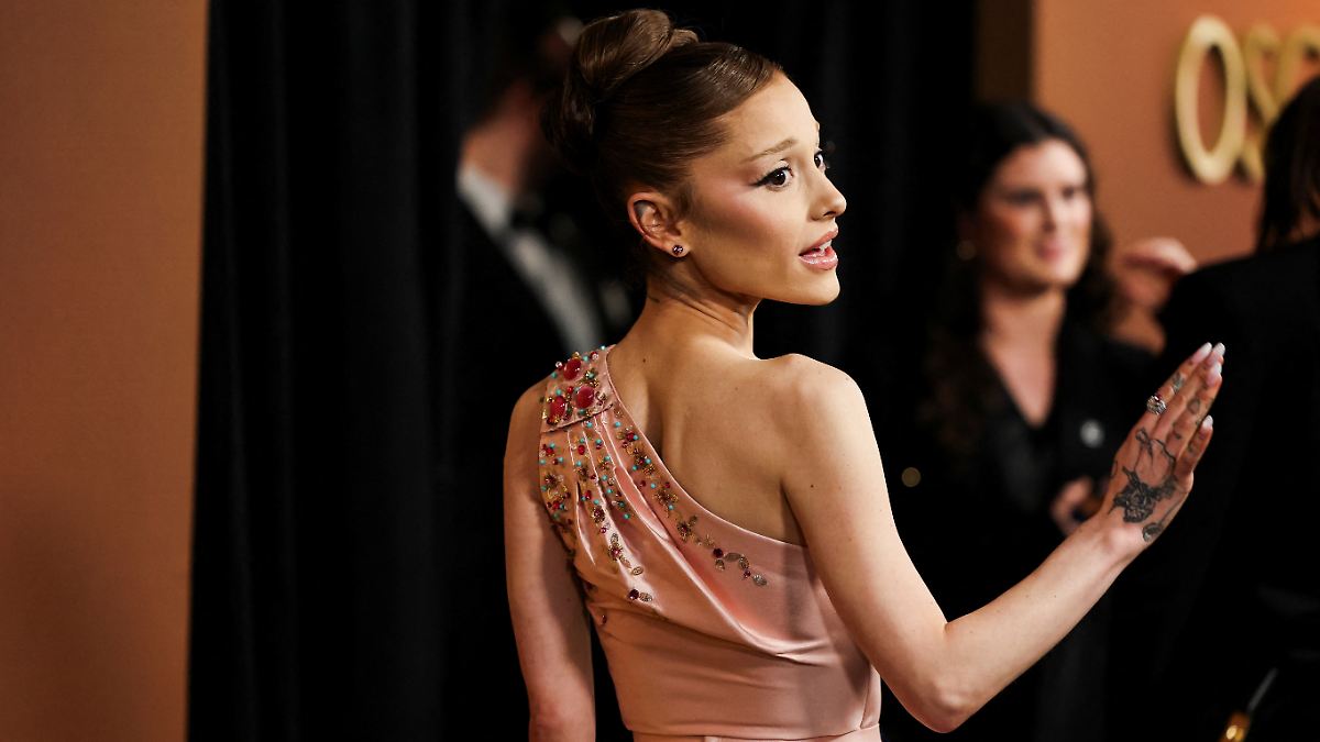 Der Tag: Mann, der Ariana Grande bei Premiere attackiert hat, muss ins Gefängnis