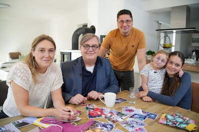 Mali mit Hape Kerkeling und ihrer Familie beim Treffen in Solingen.