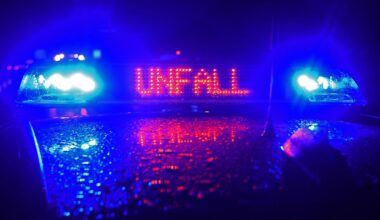 Lkws und Auto beteiligt: Drei Tote bei Unfall auf A93 in der Oberpfalz