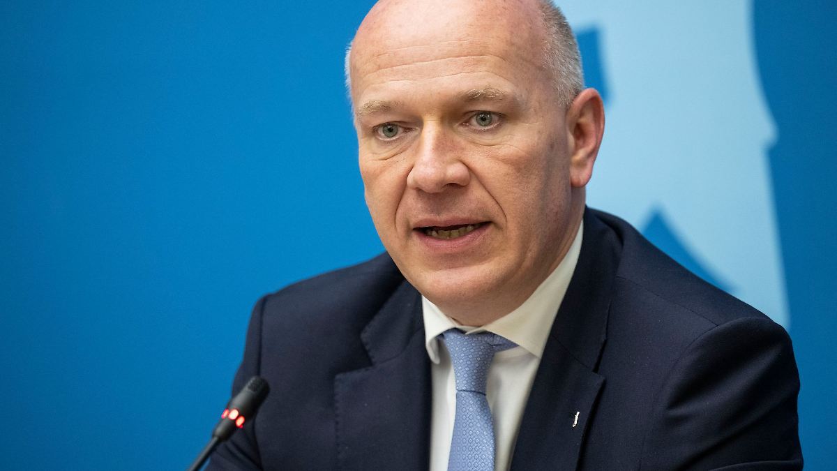 Berlin & Brandenburg: "Leid und Freiheit" – Wegner erinnert an den 9. November