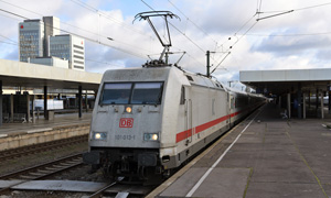 DSC 0587lightshopakl