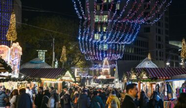 Berlin & Brandenburg: Heiße Getränke, eisige Bahnen - Start für Weihnachtsmärkte