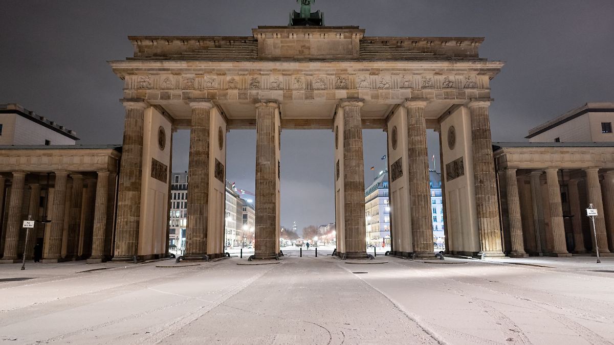 Berlin & Brandenburg: Schneefall und Frost – Glättegefahr auf Berlins Straßen