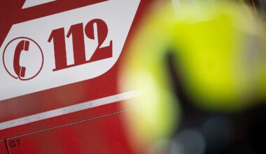 Berlin & Brandenburg: Lagerhalle in der Lausitz steht in Flammen