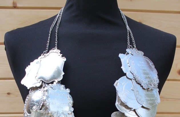 POL-MS: Nach Einbruch in Gelmer - Polizei sucht Hinweise auf Königskette vom ...