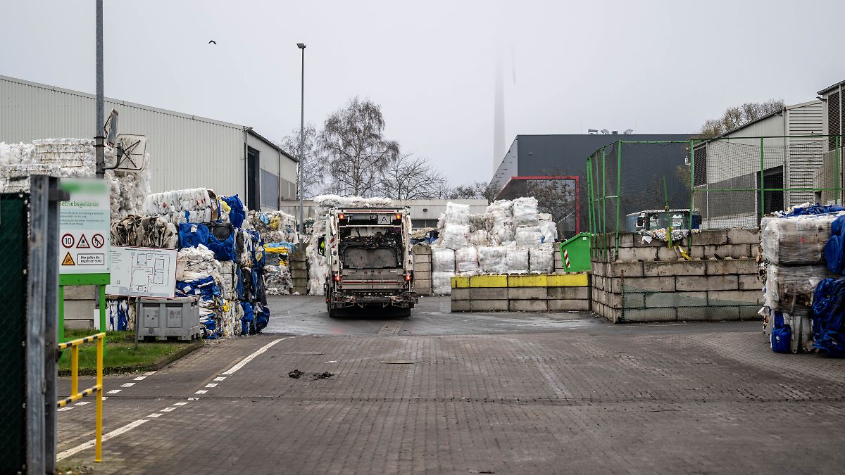 Säugling auf Bremer Müllhalde gefunden - Kind lebte bei Ablage noch