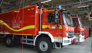 E I L - Brand in Mehrfamilienhaus in der Mainzer Goethestraße nach Gasexplosion - Teile des Treppenhauses eingestürzt