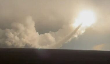 Ukraine-Krieg: Schwere Luftangriffe auf russische Ziele - Flamingo-Marschflugkörper im Einsatz