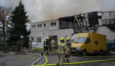 Berlin & Brandenburg: Großbrand in Berliner Industriegebiet – Dach stürzt ein