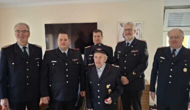 Niedersachsen & Bremen: 95-Jähriger für 80 Jahre Feuerwehrdienst geehrt