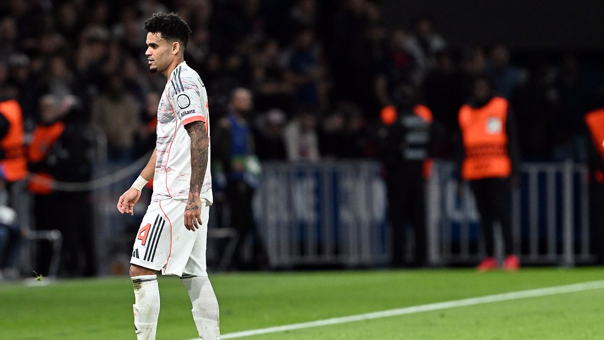 Gleich drei Spiele gesperrt: Luis Diaz fehlt dem FC Bayern in der CL länger als gedacht