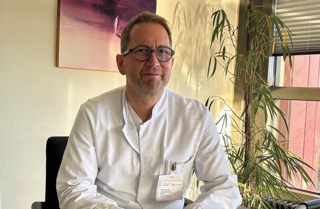 Neuer Chefarzt der Gefäßchirurgie am Klinikum Bielefeld: Prof. Dr. med. Jochen ...