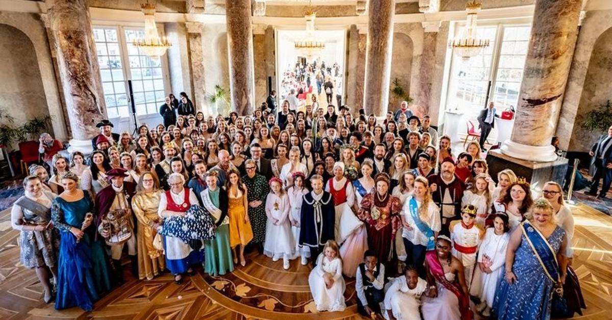 Hessens Hoheiten feiern Brauchtum im Biebricher Schloss