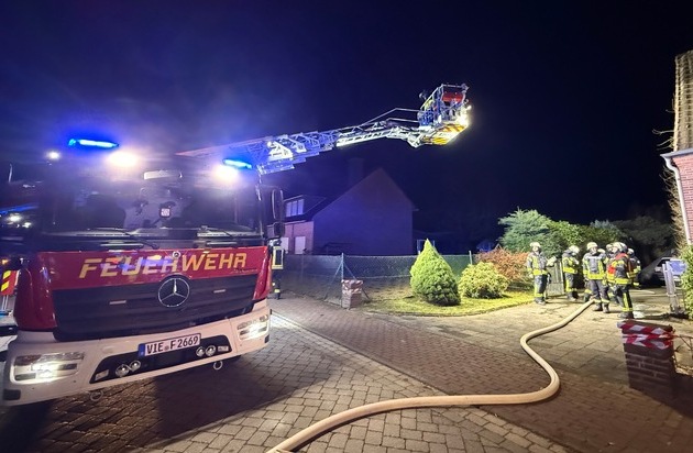 FFW Schwalmtal: Kellerbrand führt zu nächtlichem Einsatz der Feuerwehr
