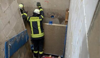 1,5 Tonnen schwere Betontreppe eingestürzt