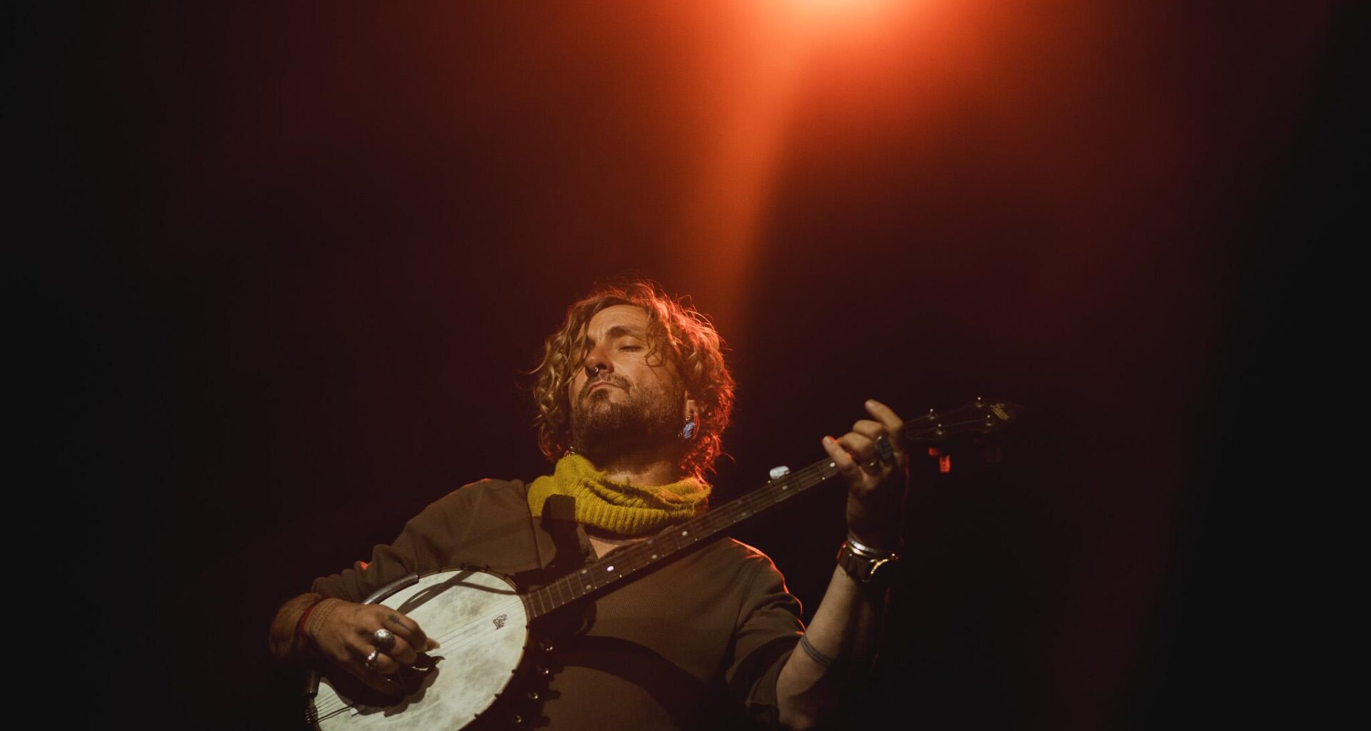 John Butler am 12. November 2025 im Docks in Hamburg