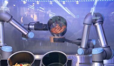 Warme Gerichte in wenigen Minuten: KI-Roboter kocht für Supermarkt-Kunden in Düsseldorf