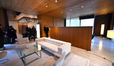 Der sogenannte Kanzlerbungalow ist nach Abschluss der Brandschutz- und Sanierungsarbeiten wieder für die Öffentlichkeit zugänglich.