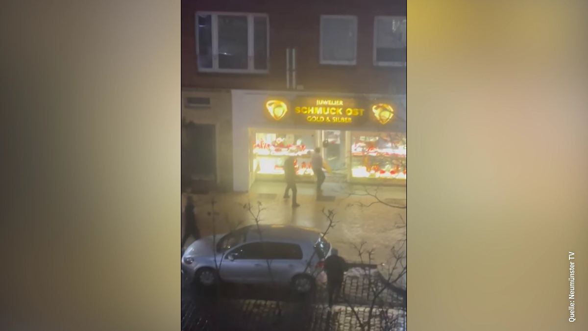 Tumultartige Szenen vor Geschäft: Handyvideo zeigt Juwelier-Räuber bei Flucht in Kiel