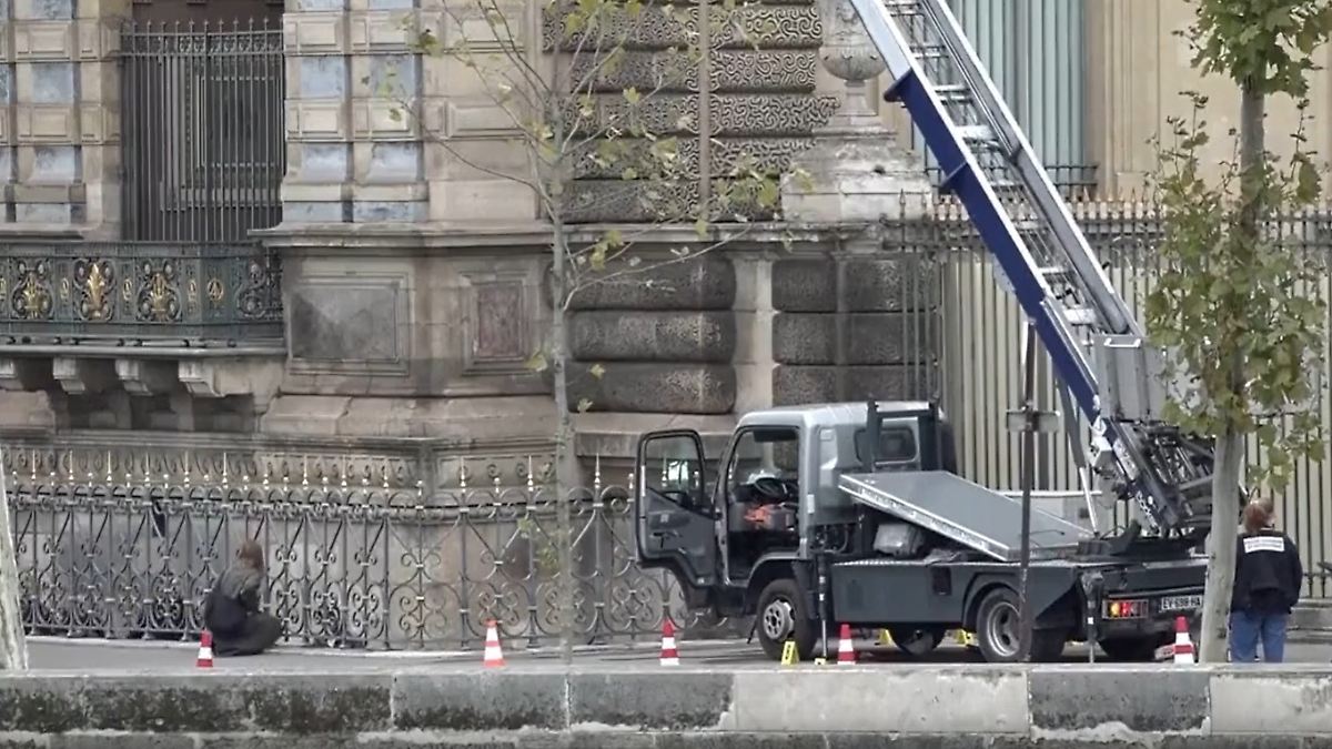 Louvre weiß von nichts: Sicherheitsfirma will Kontakt zu Louvre-Dieben gehabt haben