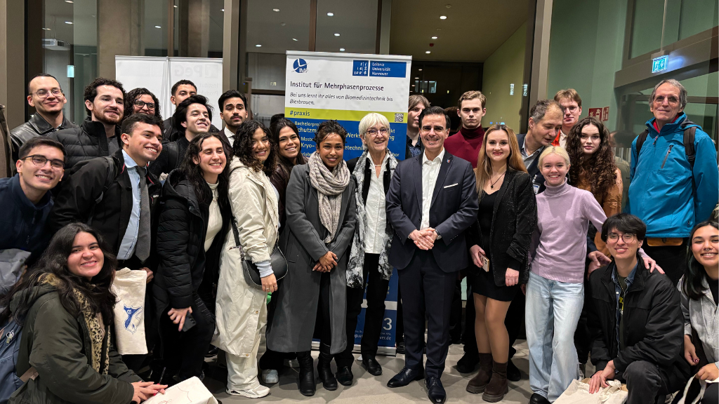 Brücken bauen auf dem Campus Maschinenbau - Interkulturelles Tandem-Projekt sucht Mitstreiter