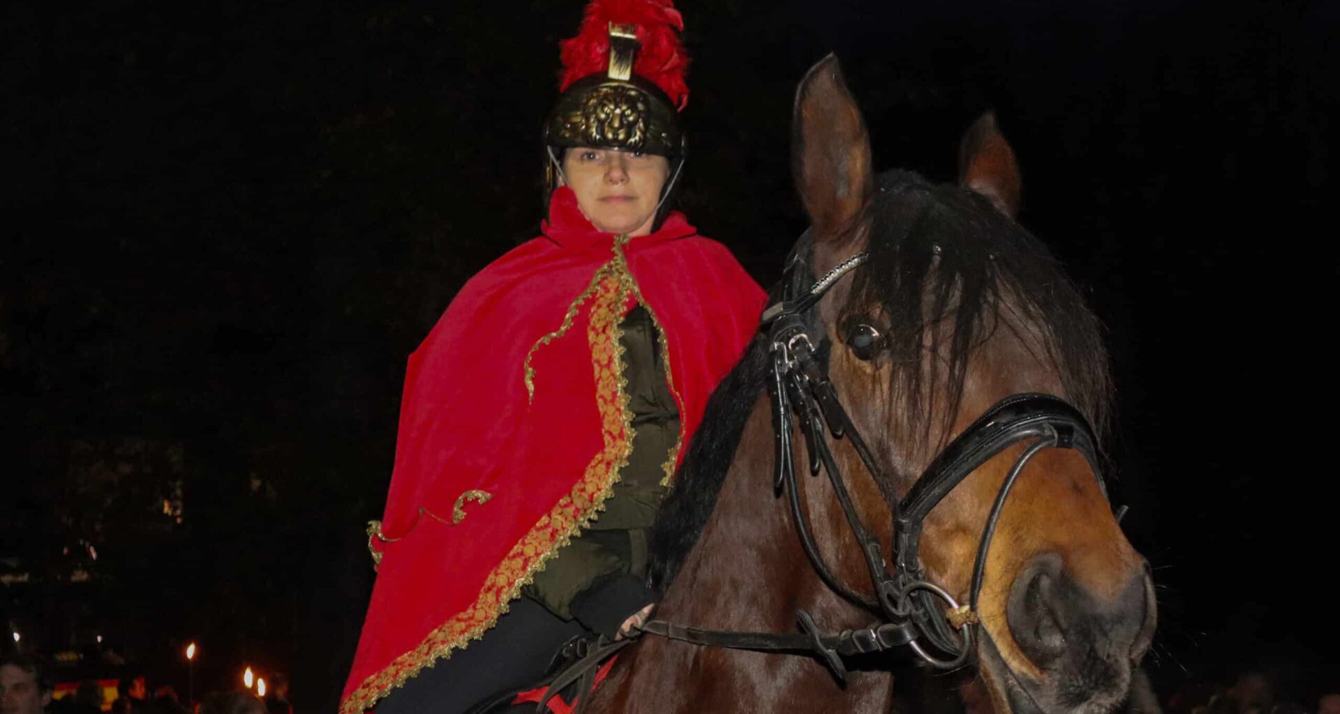 Martinsmarkt, ökumenischer Gottesdienst und Laternenumzug in Mengede