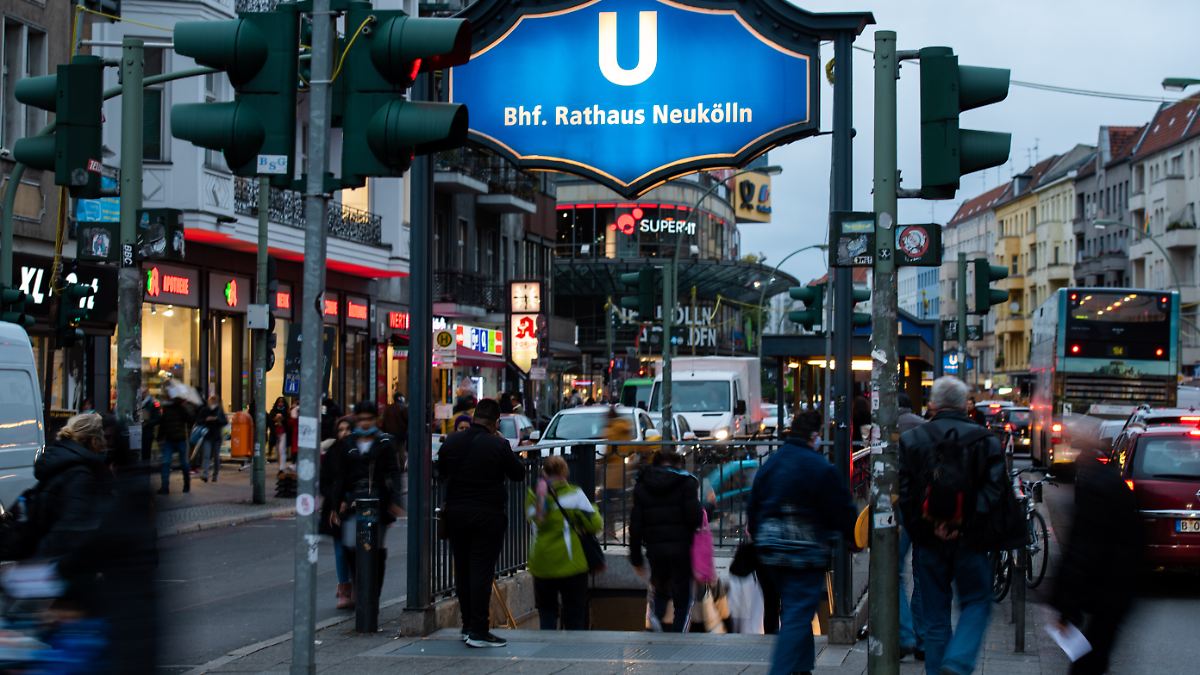 "Betrachten mich als Gefahr": Schulleiter in Berlin offenbar angegriffen und mit dem Tod bedroht