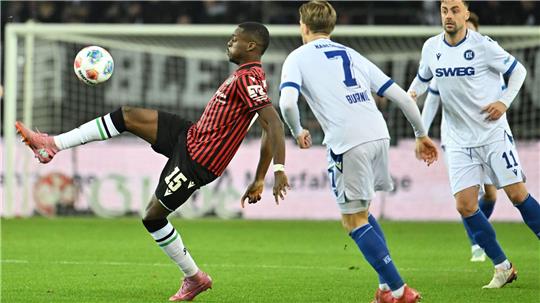 Hannover wieder oben dran nach 3:0 gegen den KSC