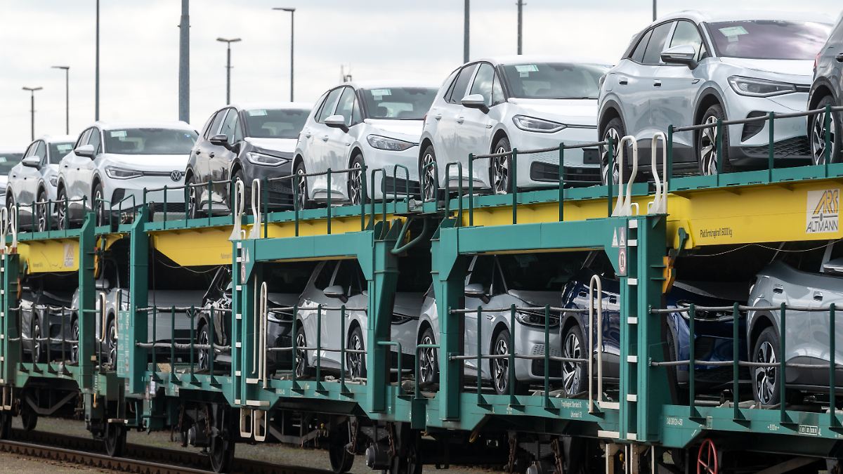 Deutlich mehr Eigenzulassungen: Hersteller schönen ihren E-Auto-Absatz