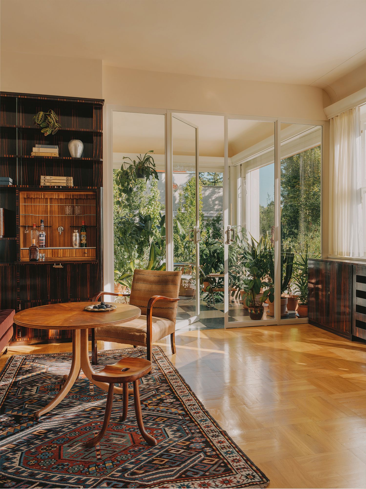 Villa Rezek Wohnzimmer und Wintergarten