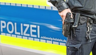 Männer streiten über gestohlenes Handy