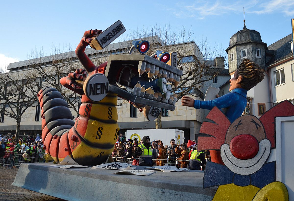 Mainzer Fastnachts-Genossenschaft finanzieren fünf Motivwagen im Rosenmontagszug - AG für grundsätzliche Finanzreform der Straßenfastnacht